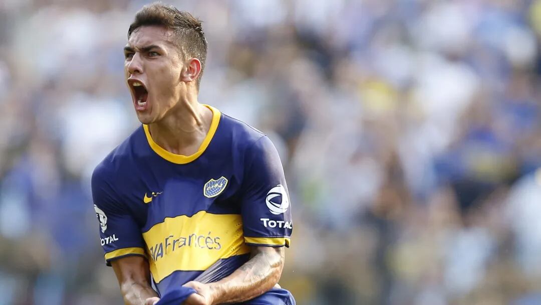 Paredes con la camiseta de Boca.