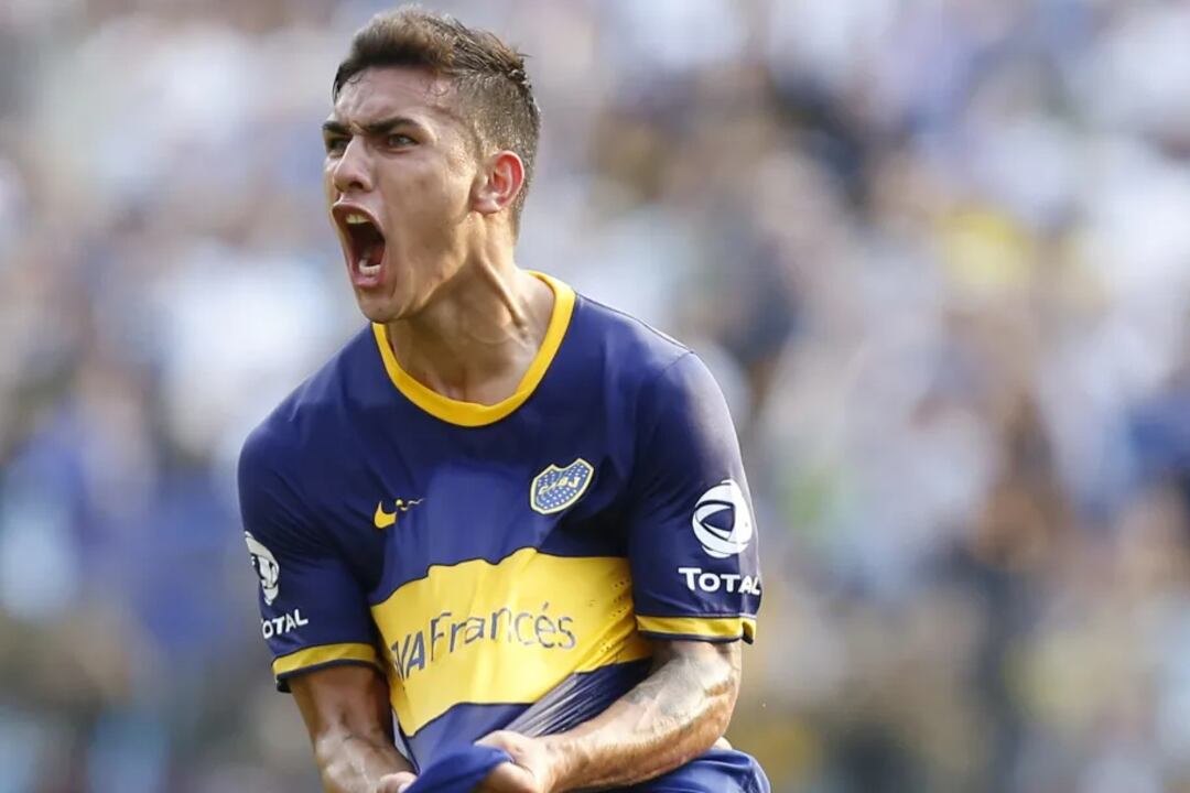 Paredes con la camiseta de Boca.