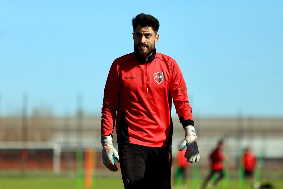 Lucas Hoyos vuelve a custodiar hoy el arco leproso.