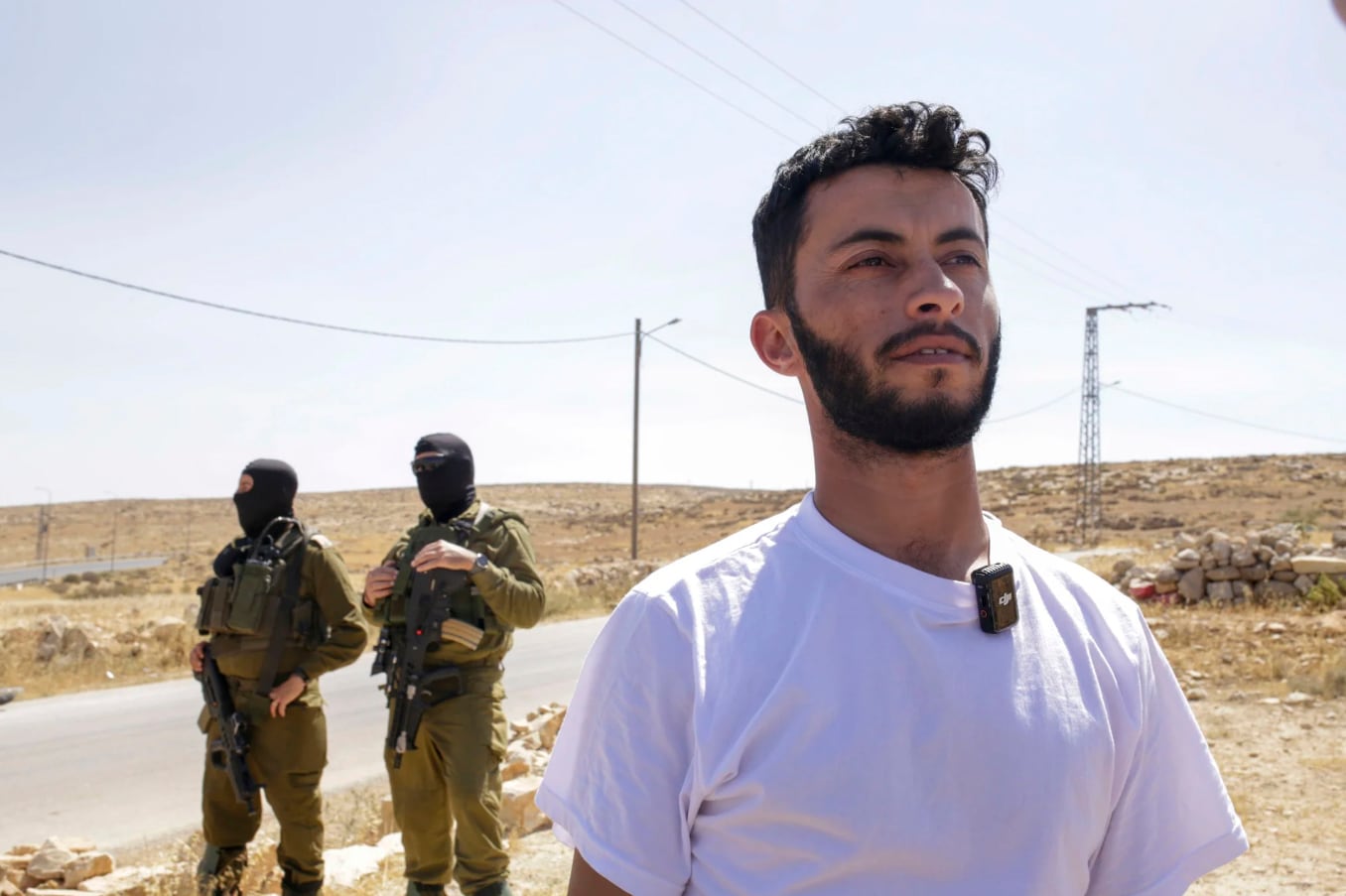 El cineasta Basel Adra, cuya vivienda fue ocupada por el ejército israelí.