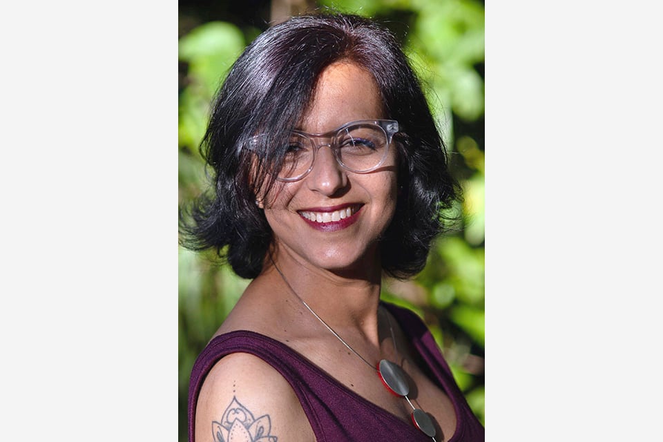 Loreley El Jaber es Doctora en Letras.