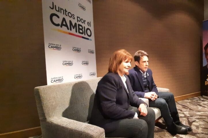 Patricia Bullrich junto al macrista fueguino Héctor Stefani.