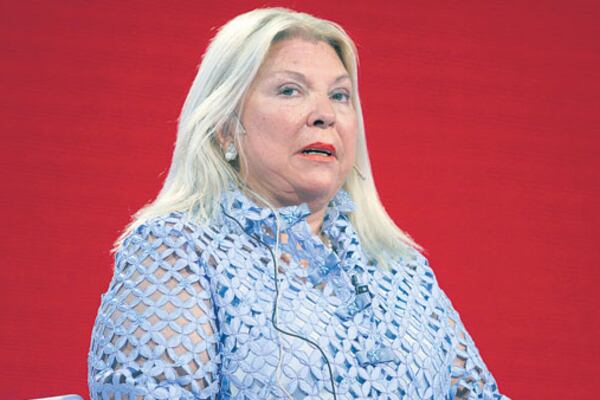 Elisa Carrió se reunió el jueves con el ministro Aranguren y el viernes con el jefe de Gabinete, Marcos Peña.