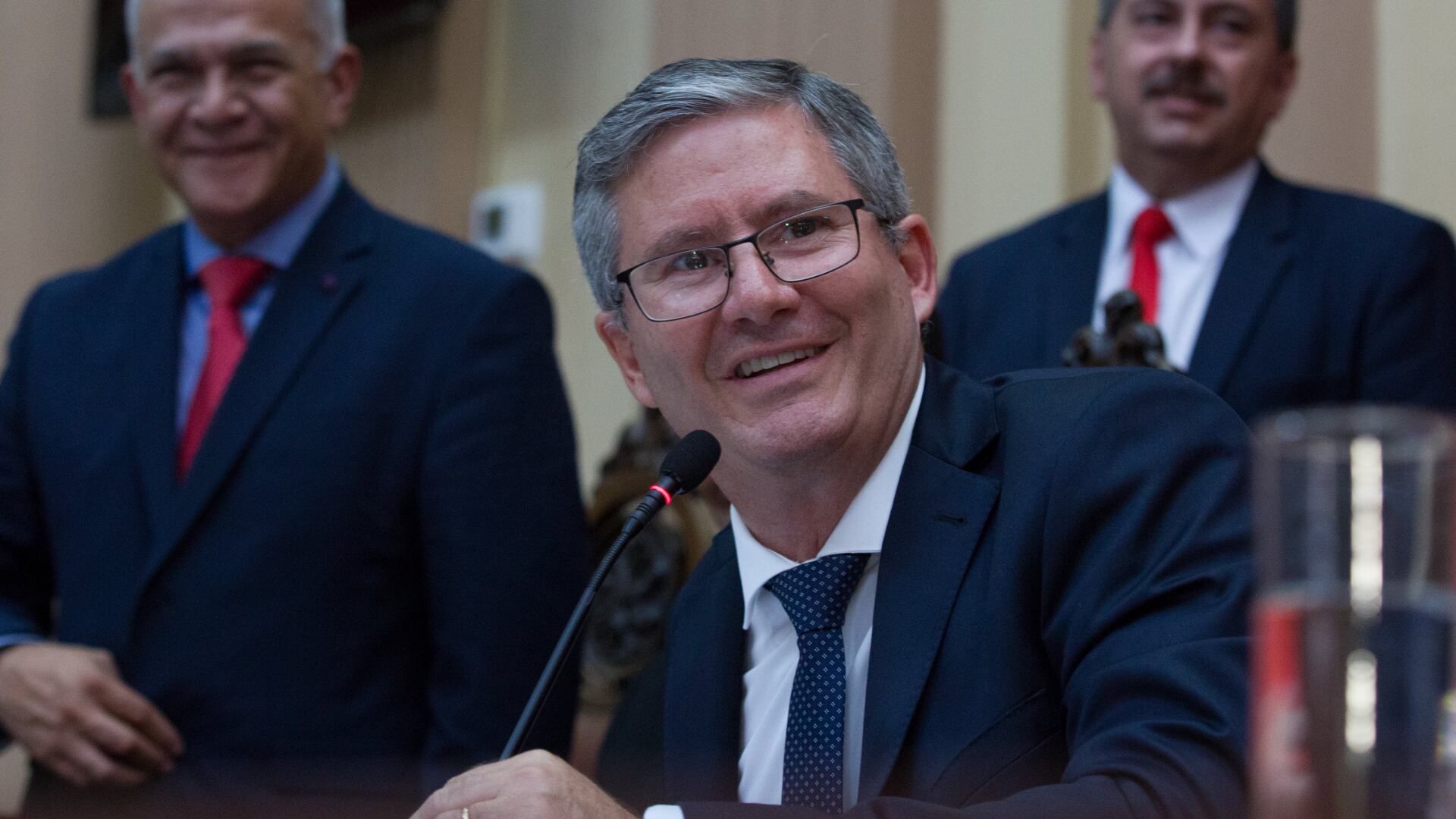 Amat presidirá por primera vez la sesión