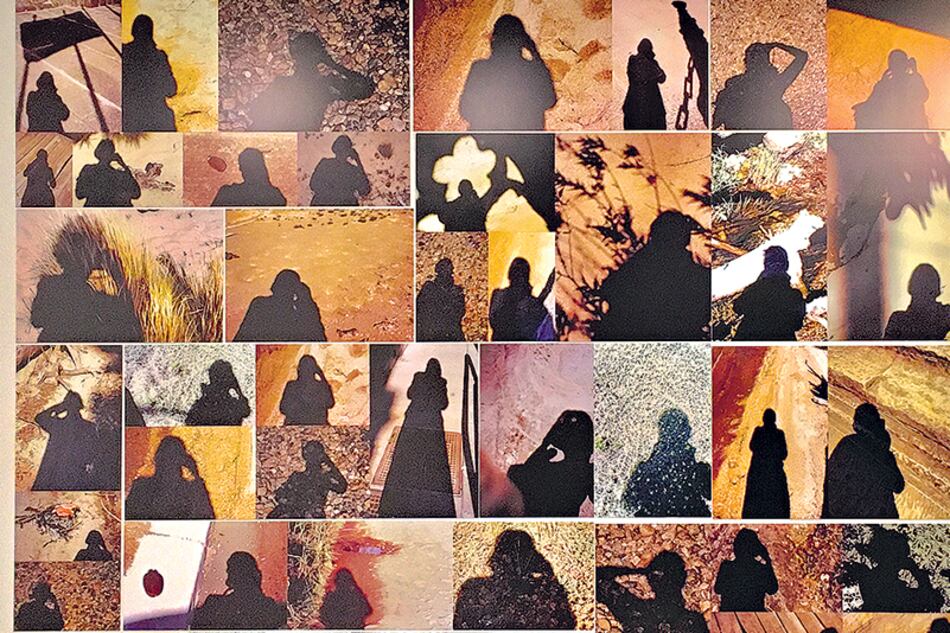 Itinerario: 1993-2001, suite de 46 fotos analógicas, de Matilde Marín; 305x430 cm.