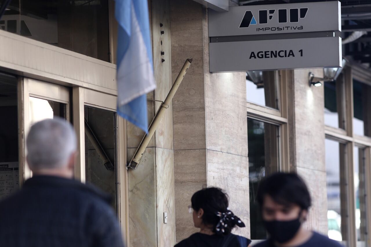 La recaudación de IVA subió 69 por ciento en abril.