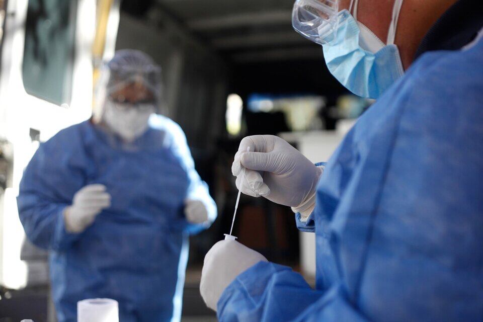 Hay por el momento 375 personas internadas en Unidades de Terapia Intensiva.