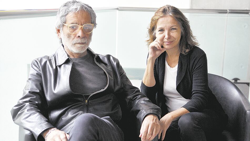 Contreras y Darín, dos de los protagonistas de la obra estrenada en el Centro Cultural de la Cooperación.