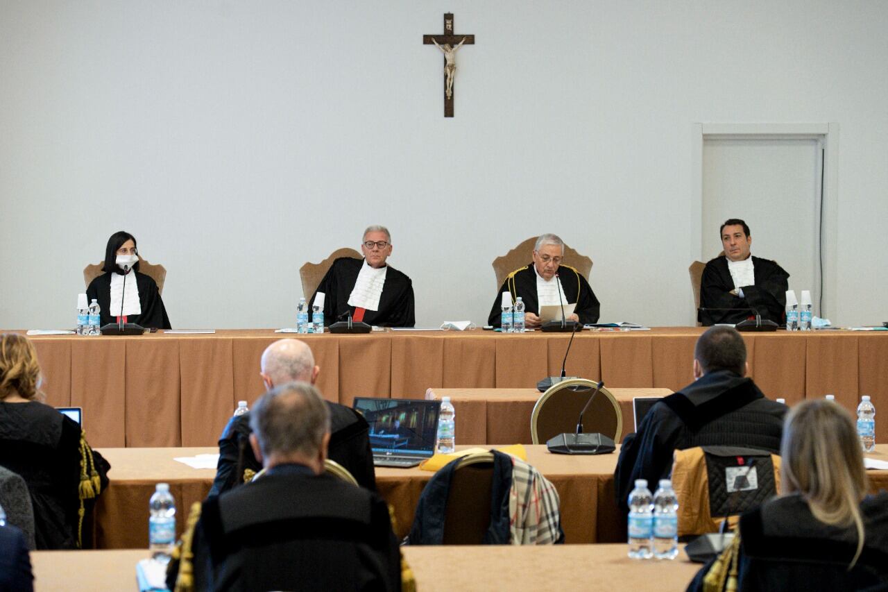 El juicio en el Vaticano se reanudará el 1 de diciembre.