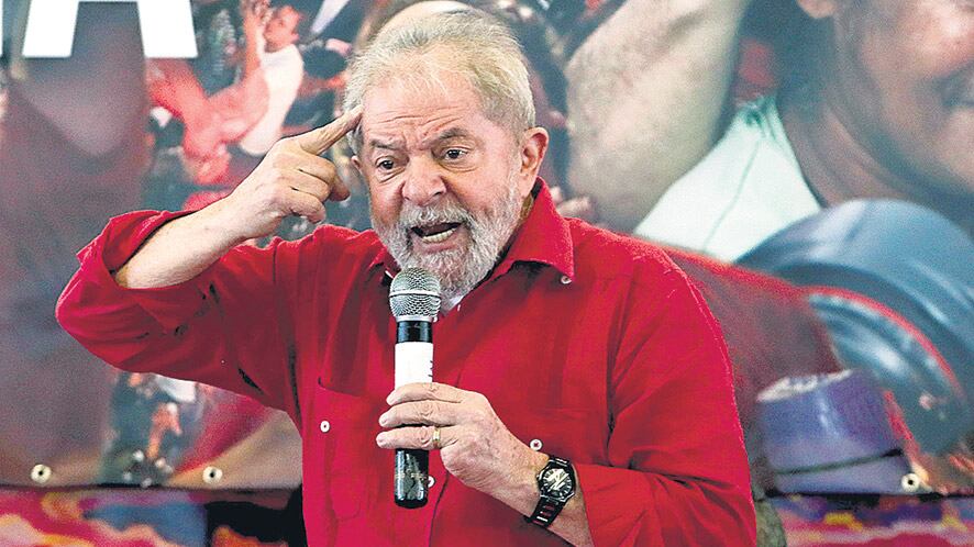 Lula dijo que su persecución judicial busca evitar que se presente en las presidenciales del 2017.