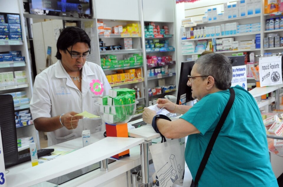 El rubro farmacia lideró la baja con un derrumbe de 12,3 por ciento. 