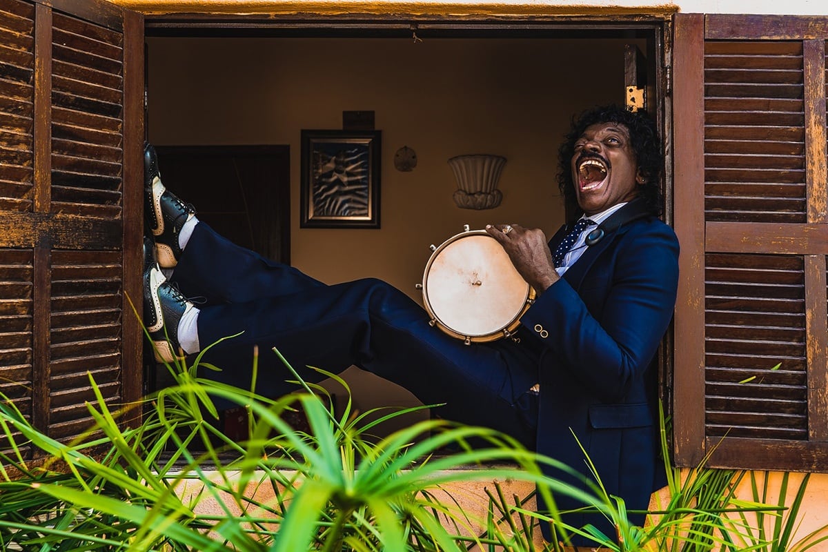 El cantante, compositor y multinstrumentista Índio da Cuíca