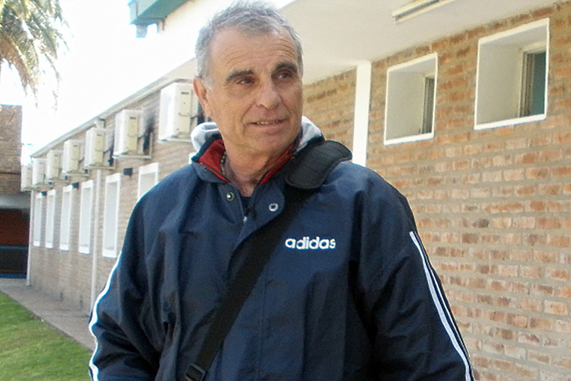 Carlos Barisio brilló en Ferro, y también fue arquero de River y Boca.