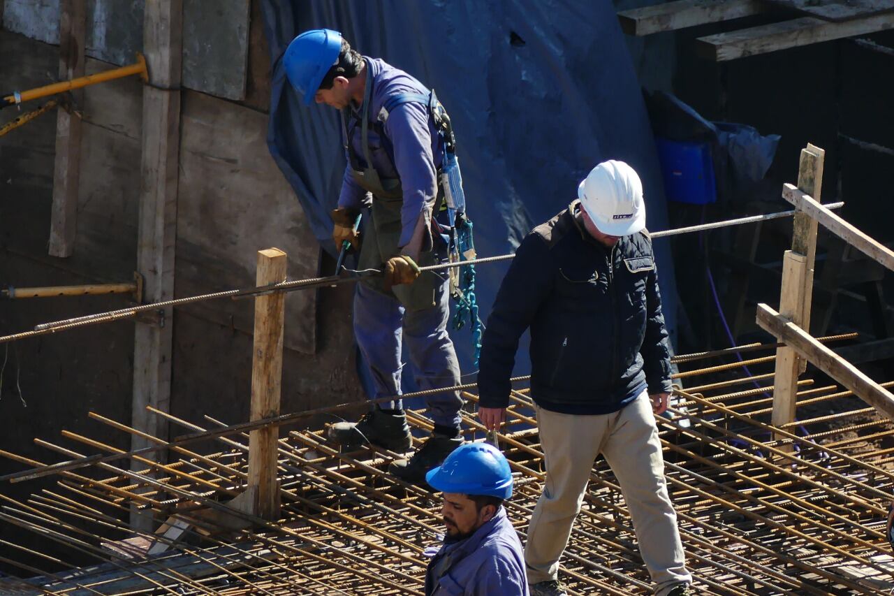 El gobierno empezó a relajar las restricciones en el sector de la construcción.