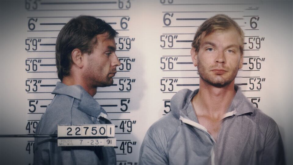 Dahmer Monstruo, la historia de Jeffrey Dahmer, una de las producciones más destacadas de Netflix. Imagen: Netflix. 