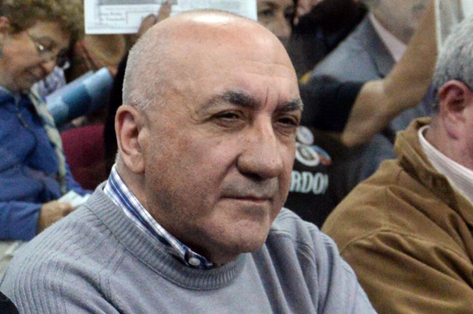 Julio Fermoselle también tiene una condena por violación.