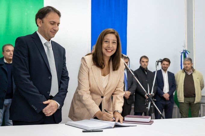 Jura. Pablo Núñez asumió al frente de la cartera de Educación provincial. Imagen: Twitter @ArabelaCarreras