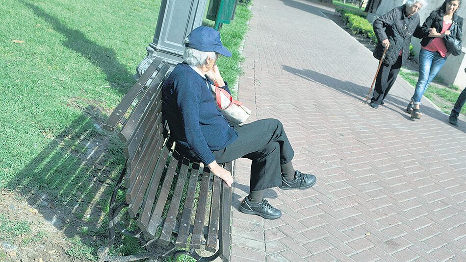 La rebaja en los aportes patronales históricamente ha servido para desfinanciar el sistema de reparto.