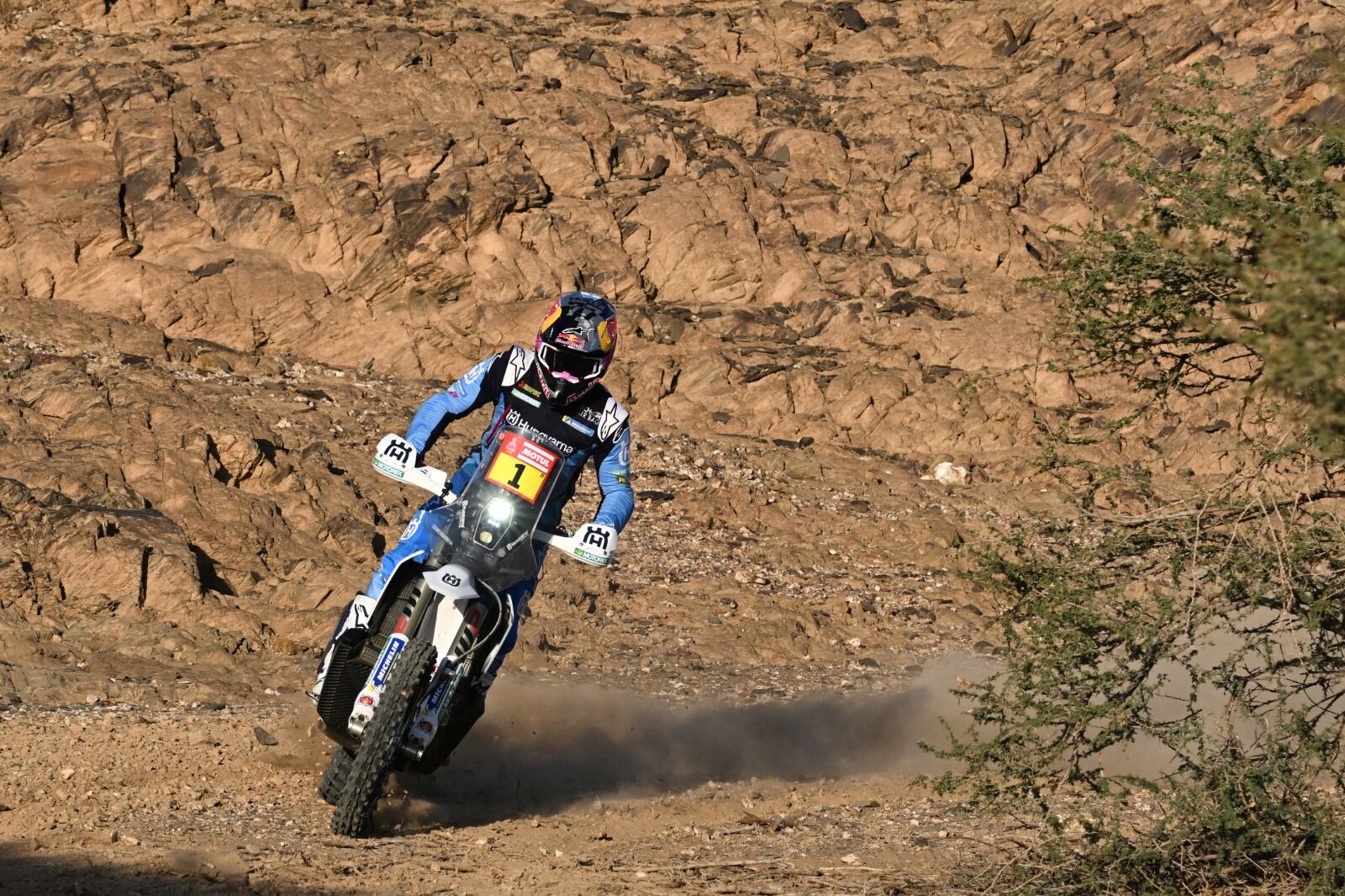 Luciano Benavides durante el camino hacia Al Duwadimi