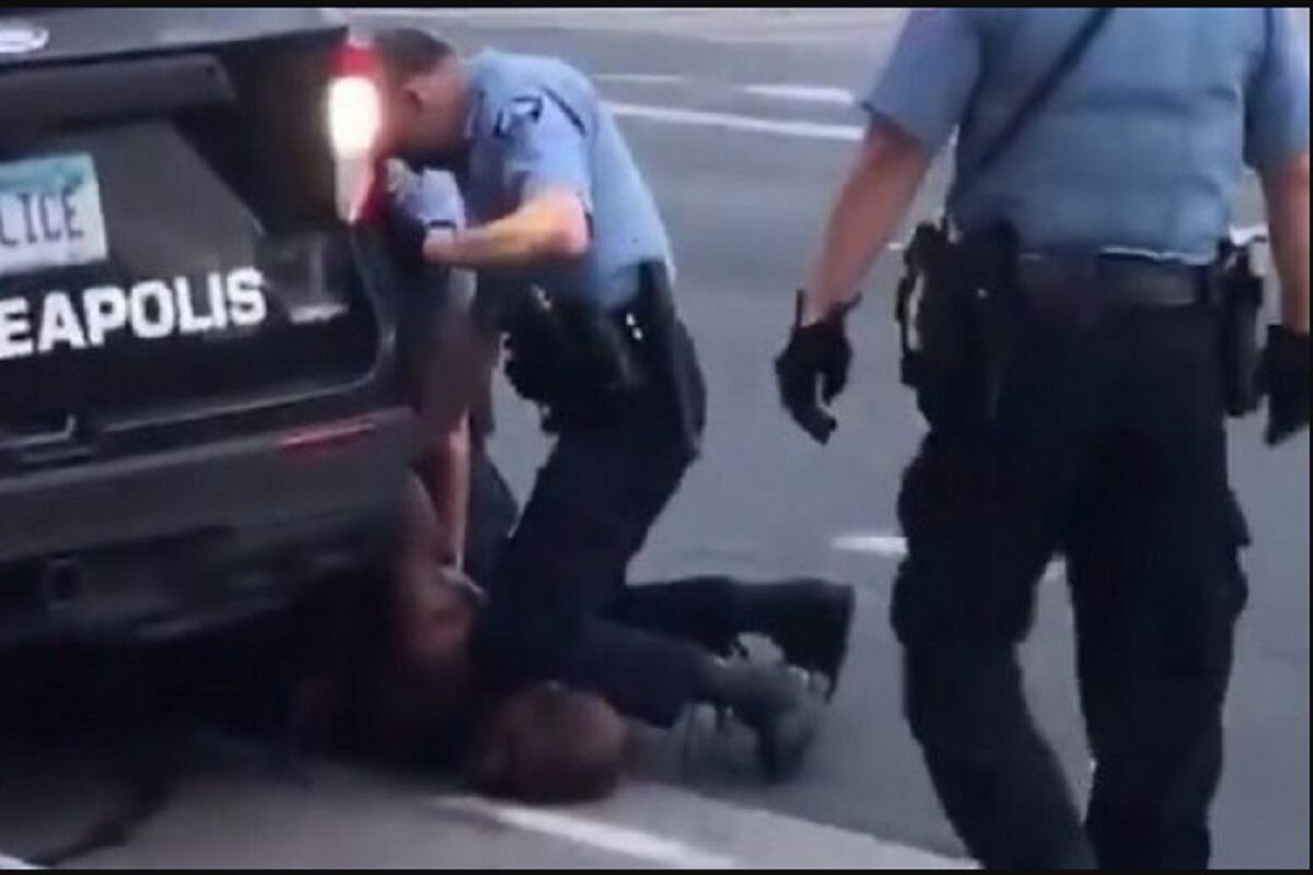 El momento del asesinato de George Floyd.