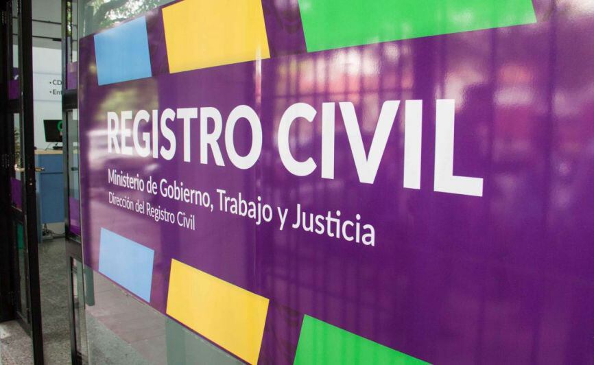 "Para la ley, la biología no es la identidad", dijo Lamm.