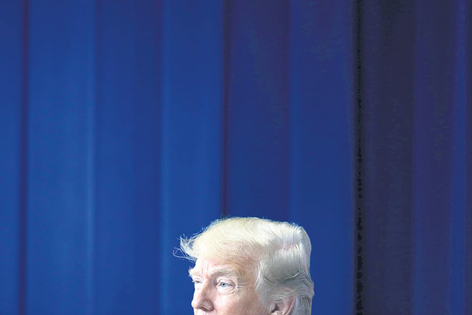 Trump sostiene que tiene el poder exclusivo de frenar la inmigración en aras de la seguridad nacional.