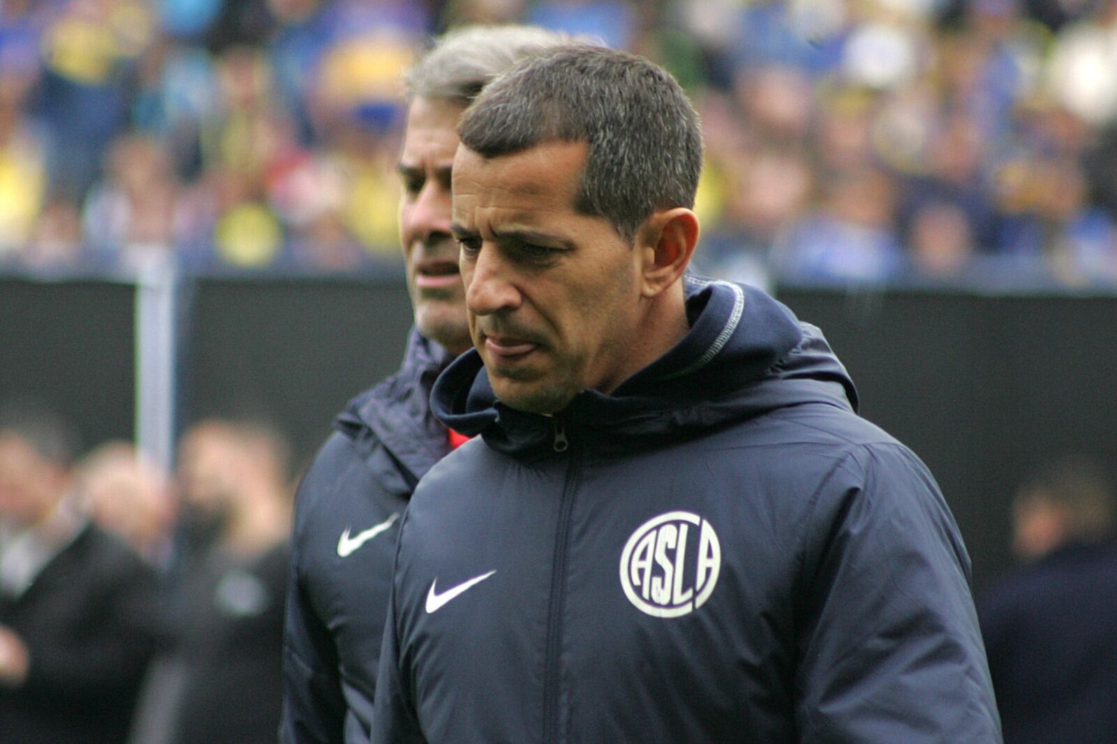 La marca de Romagnoli DT es de cuatro triunfos, siete empates y siete caídas.