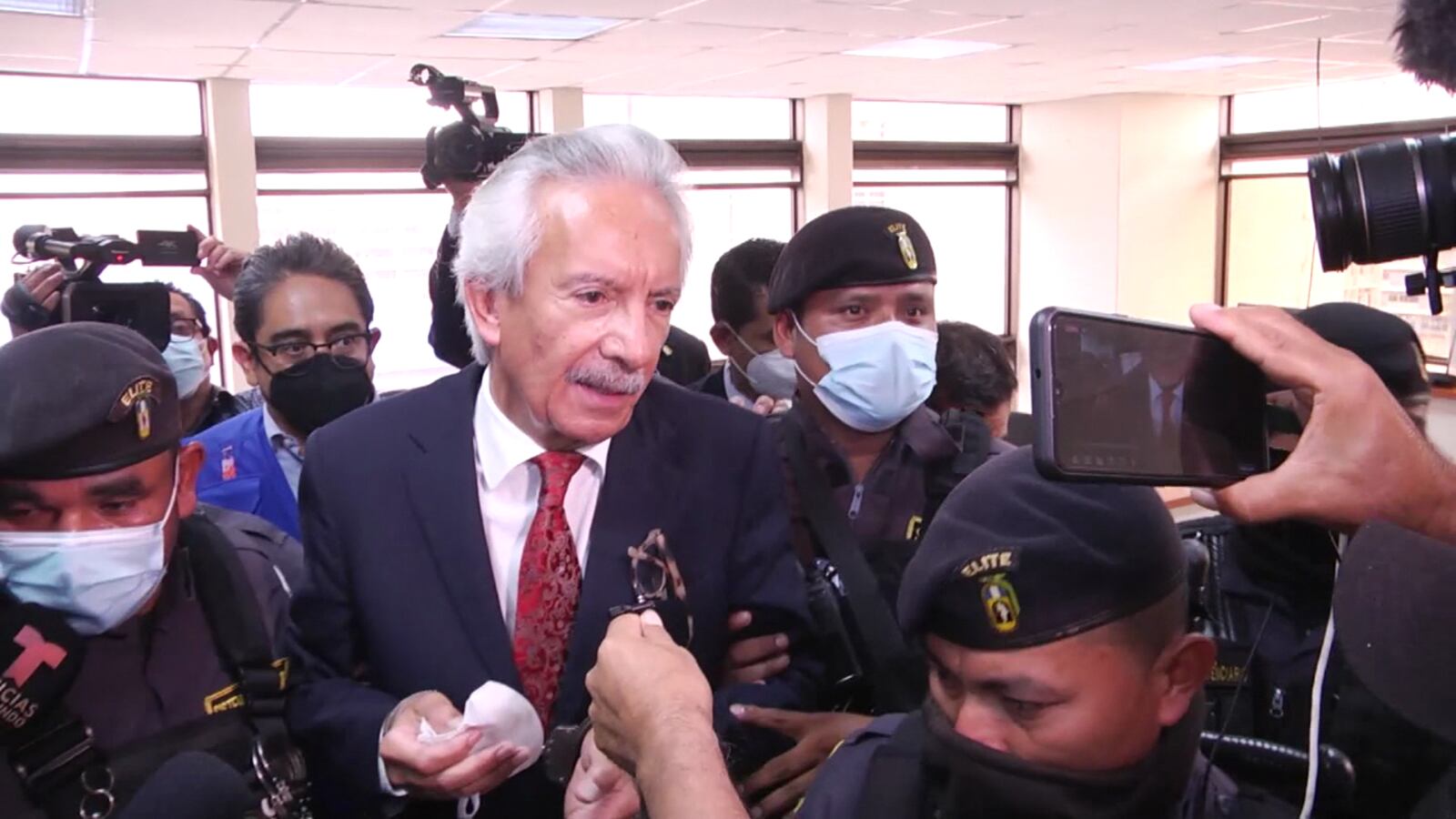 El periodista y presidente del diario El Periódico de Guatemala, Jose Rubén Zamora / captura video