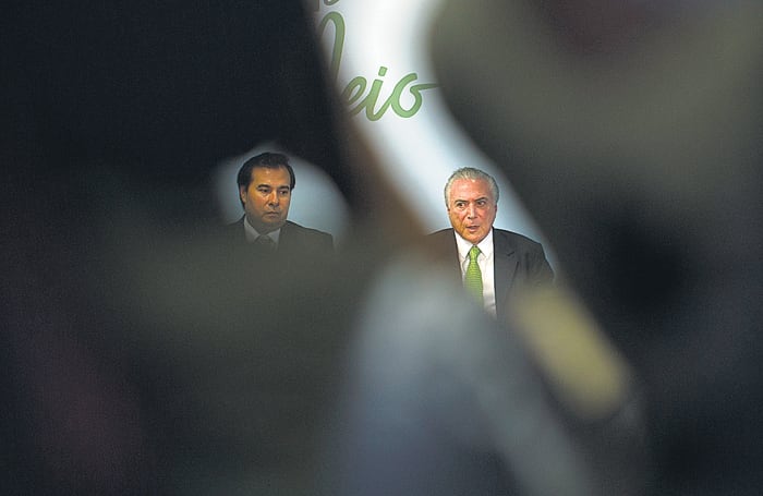 Acosado por casos de corrupción, Temer pretende dar una sensación de normalidad.