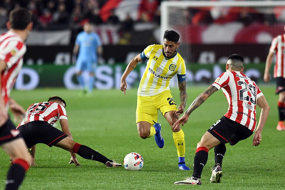 Central fue para adelante todo el partido pero por momentos no lograba dominar.