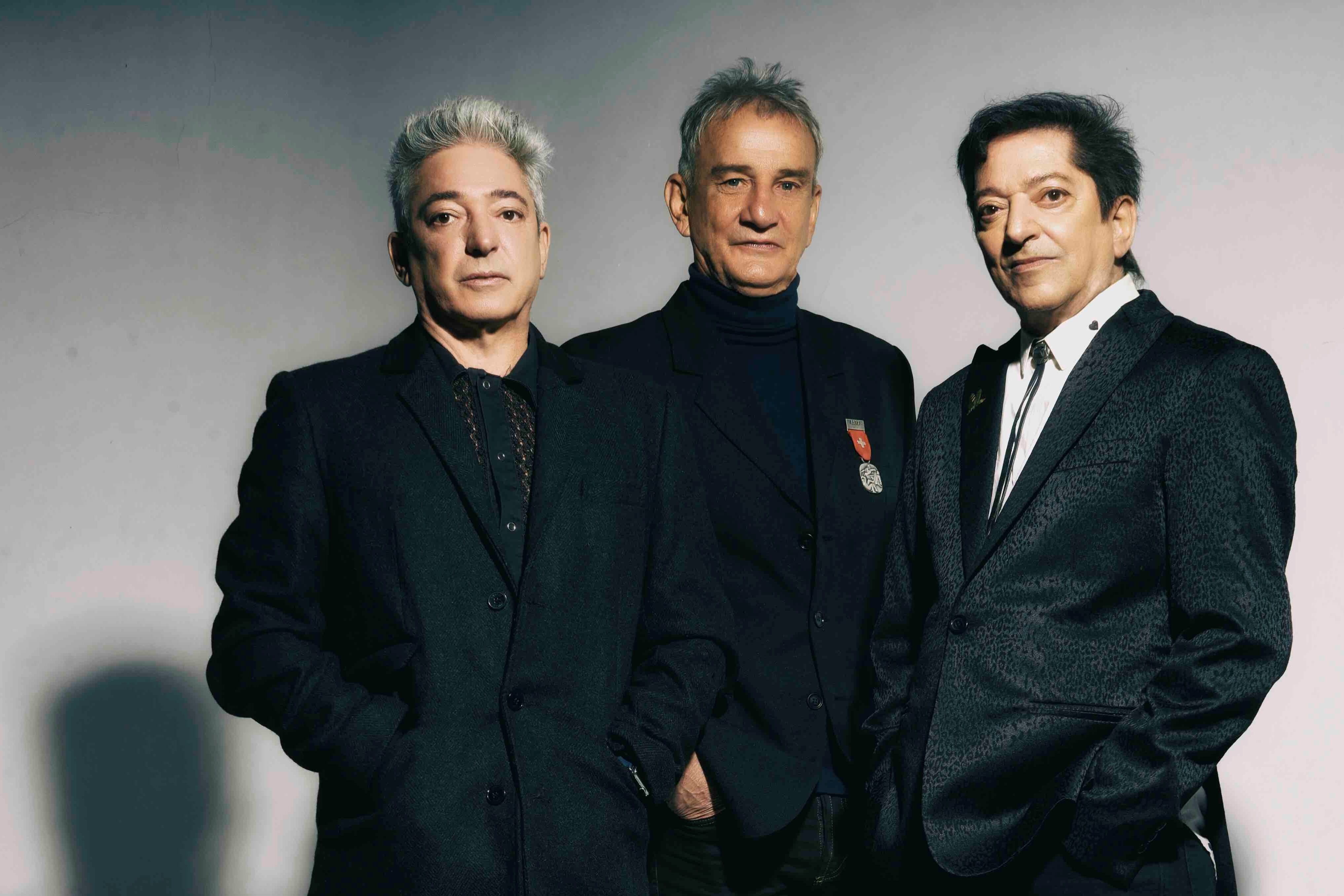 Virus regresa para una gira mundial y se presenta en el mítico Estadio Luna Park.