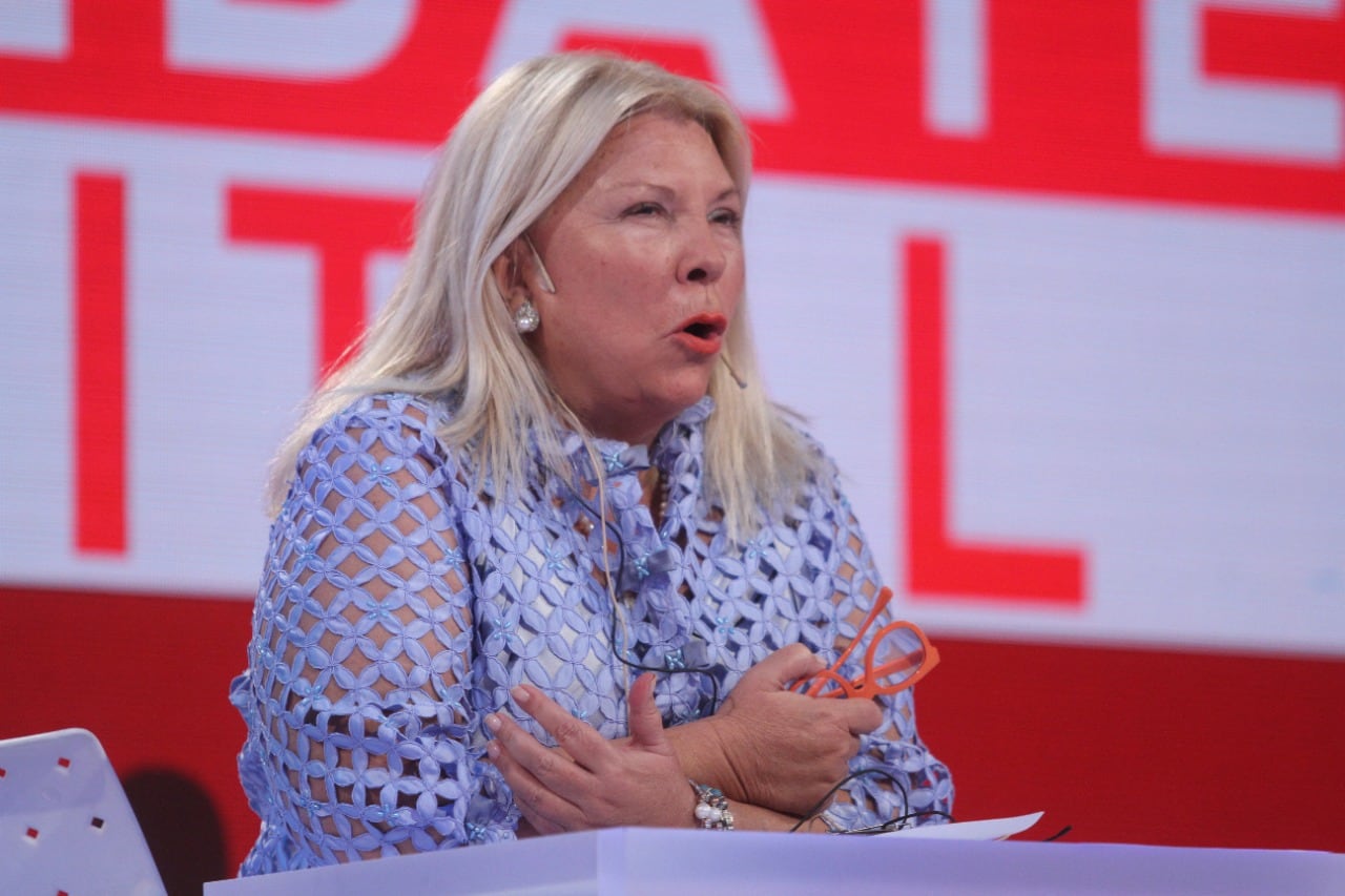 "Hay que ver si Manes quiere la unidad", dijo Carrió.