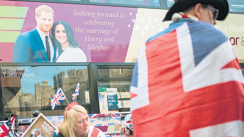 Luego de la fiesta, a recoger el cotillón y limpiar todo.