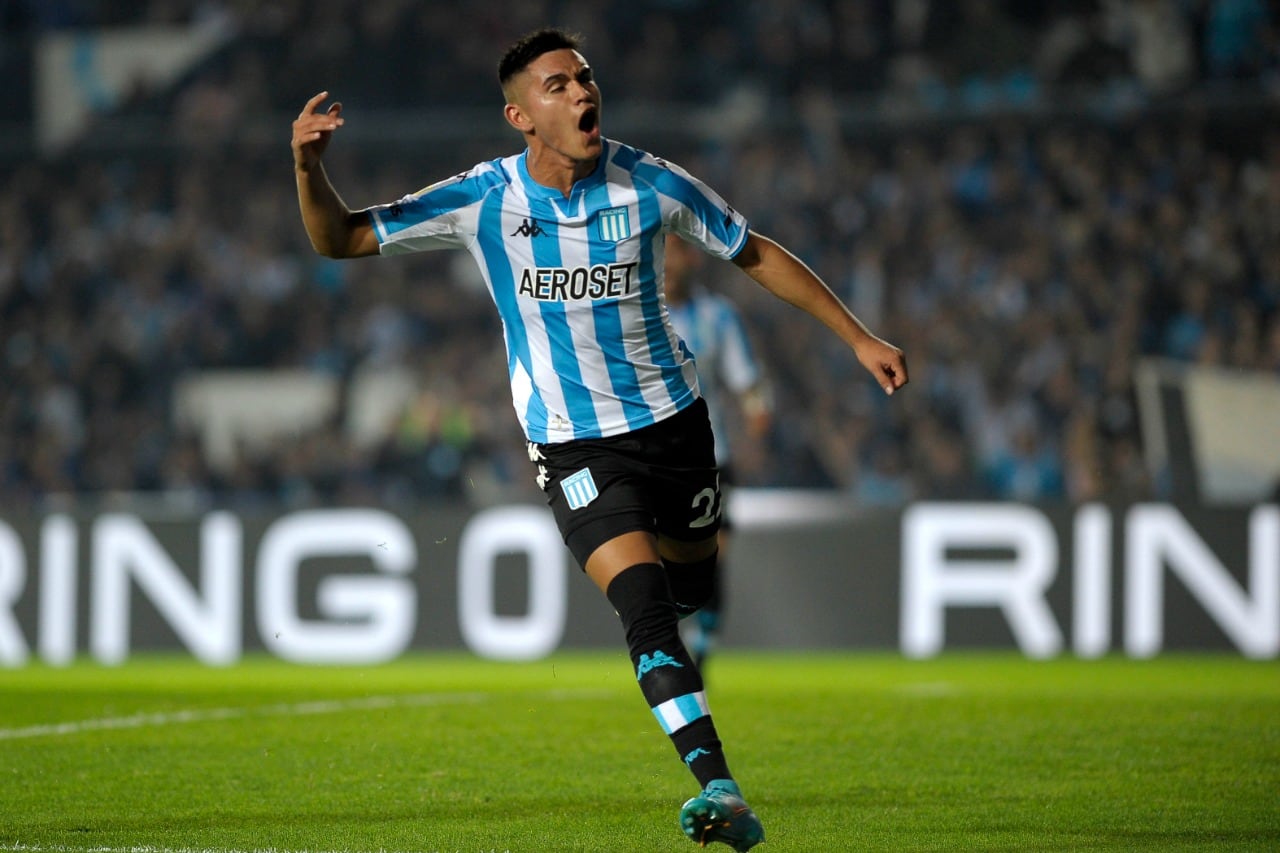 Carlos Alcaraz se destacó en Racing por su capacidad goleadora a pesar de ser volante