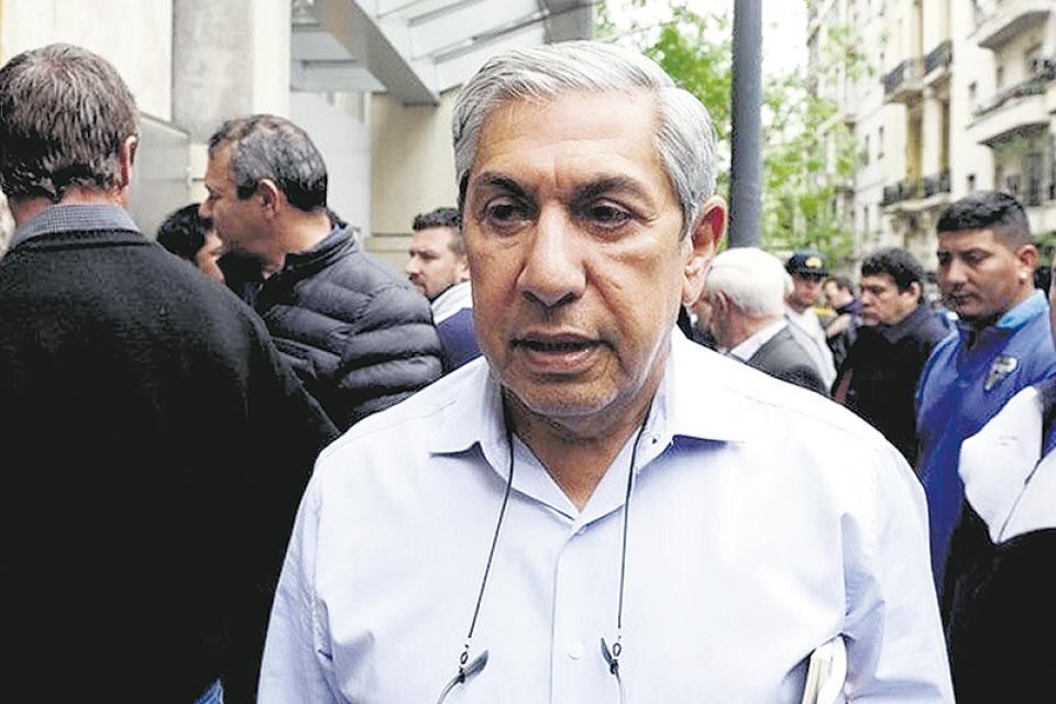 Rodolfo Daer, uno de los dirigentes sindicales que salió a defender las paritarias.