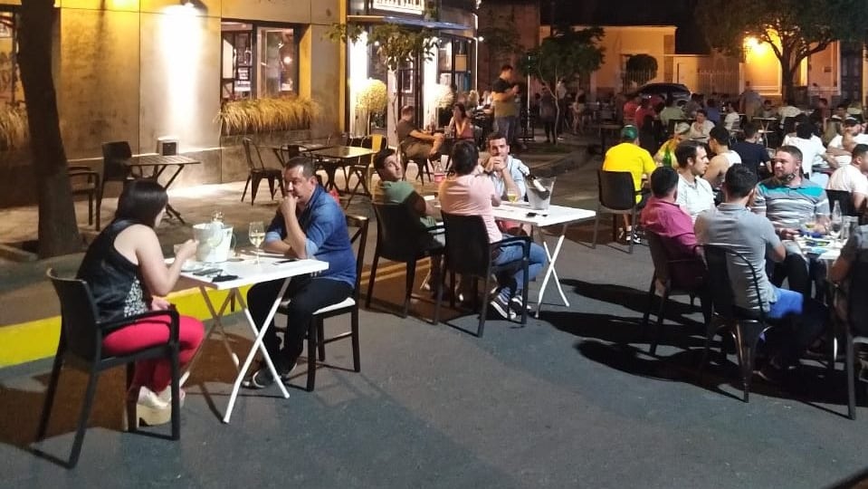 Locales gastronómicos pueden abrir hasta la medianoche
