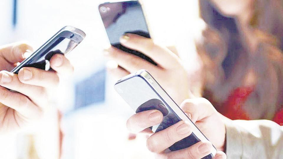 A través de una resolución del Boletín Oficial, el Ente Nacional de Comunicaciones (ENACOM) aprobó la “Prestación Básica Universal Obligatoria”, para el servicio básico telefónico, comunicaciones móviles, internet y televisión por cable.