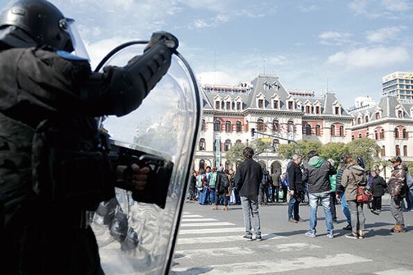 La Policía Federal reprimió a los trabajadores del Ministerio de Agroindustria.