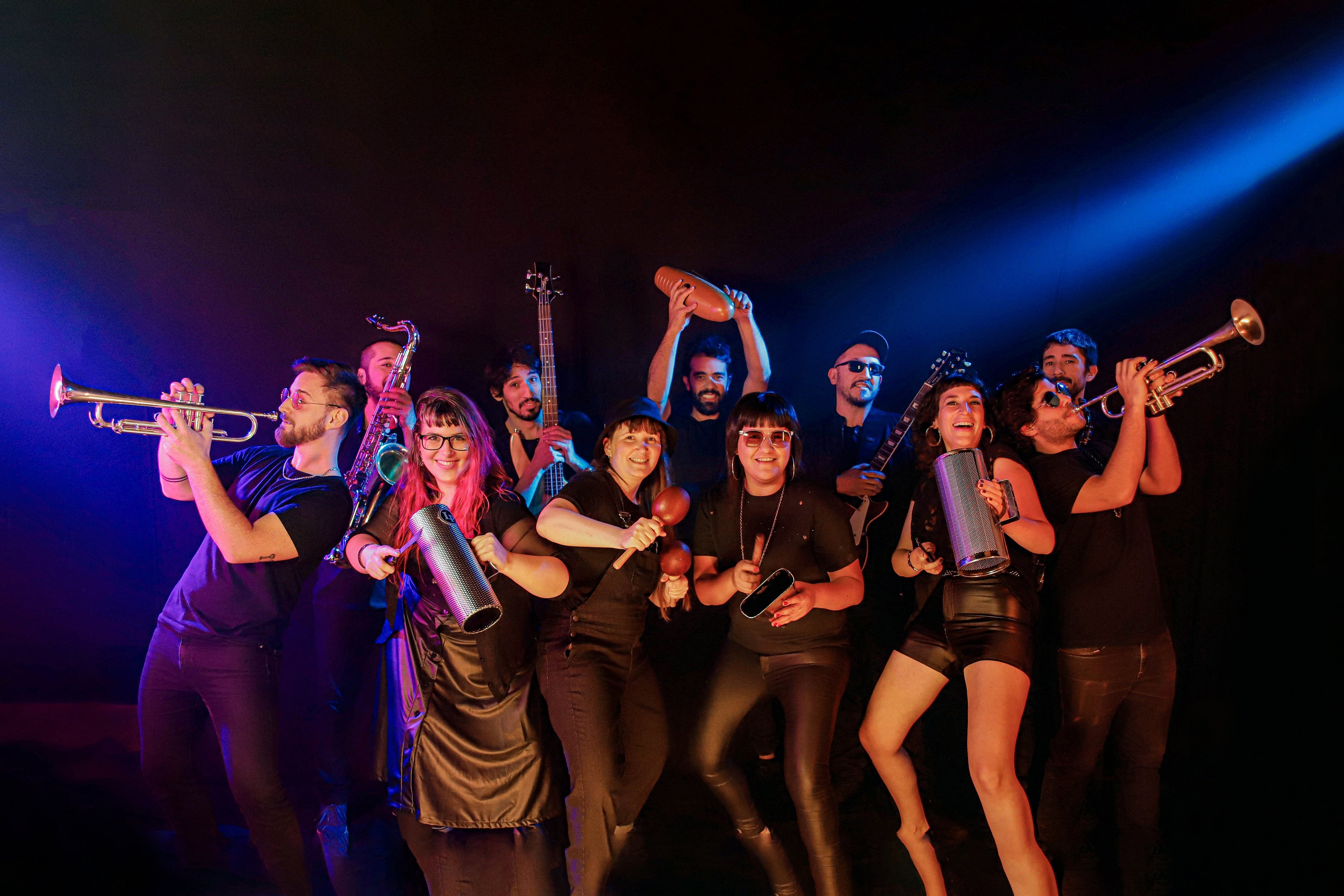 El segundo disco de la orquesta se caracteriza por la diversidad de invitados e invitadas.