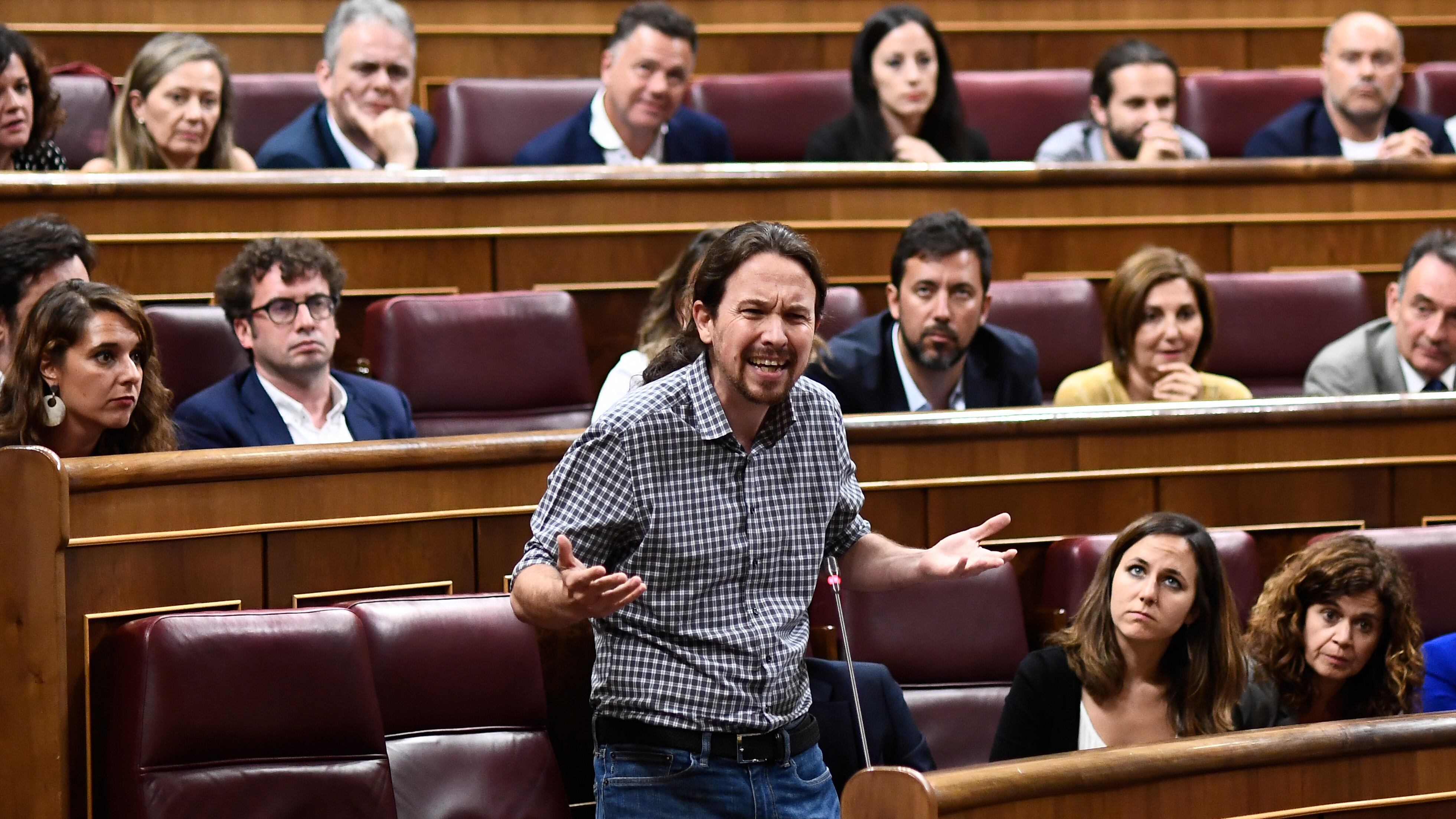 Pablo Iglesias, líder de Unidas Podemos, toma la palabra durante el debate de investidura.