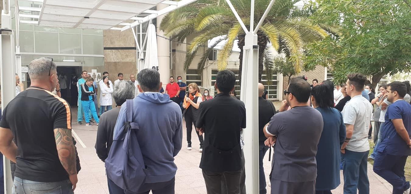 Asamblea de profesionales de la salud.