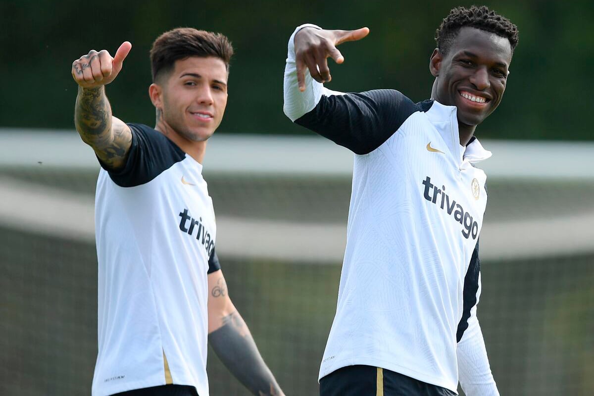 Enzo y Jackson Martinez. Amigos y compañeros