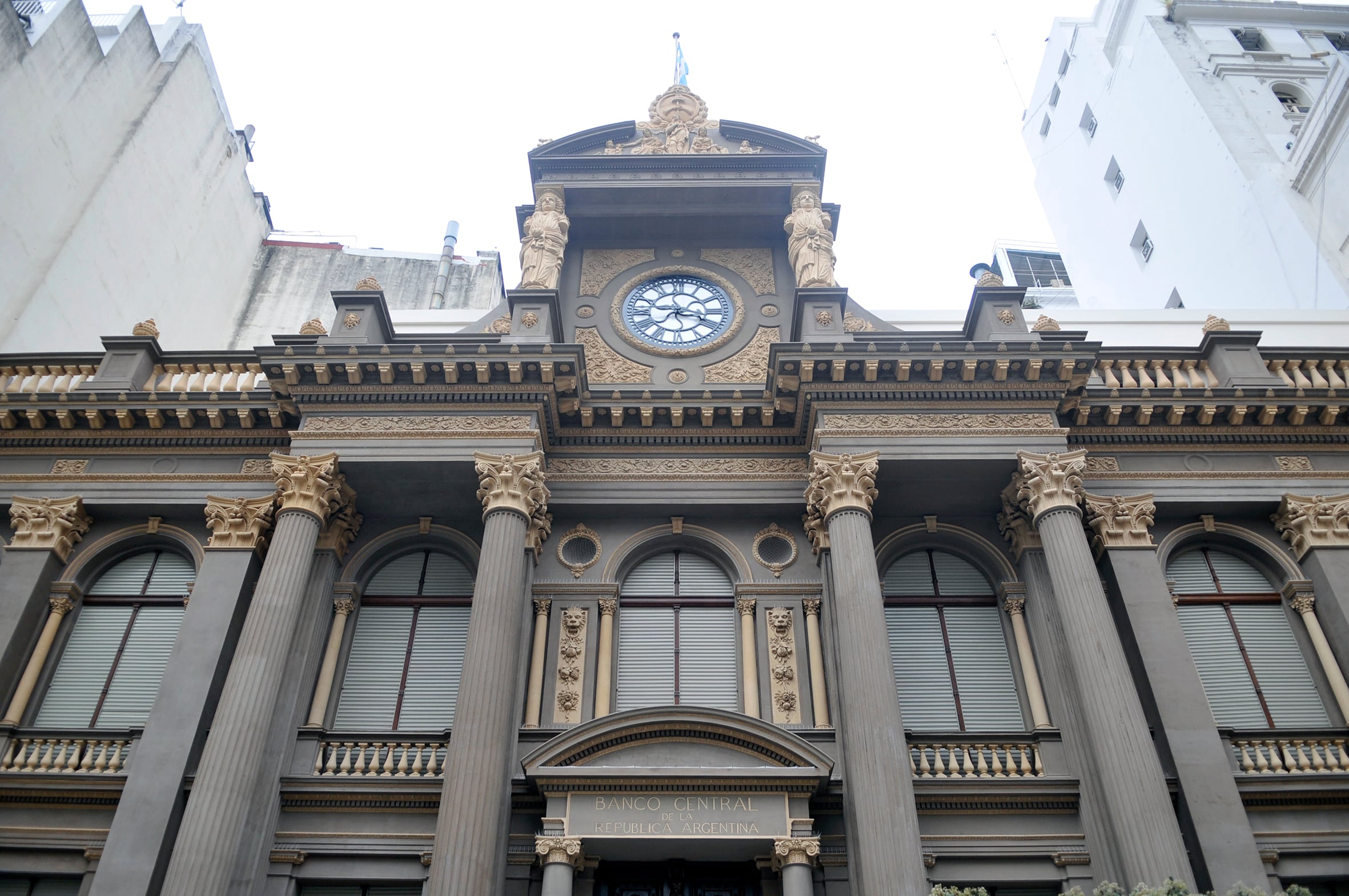 El Central compró este viernes 333 millones de dólares.