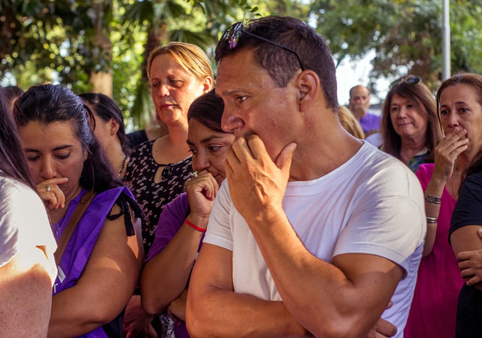 El acusado participó en marchas por justicia y en la despedida de la víctima.