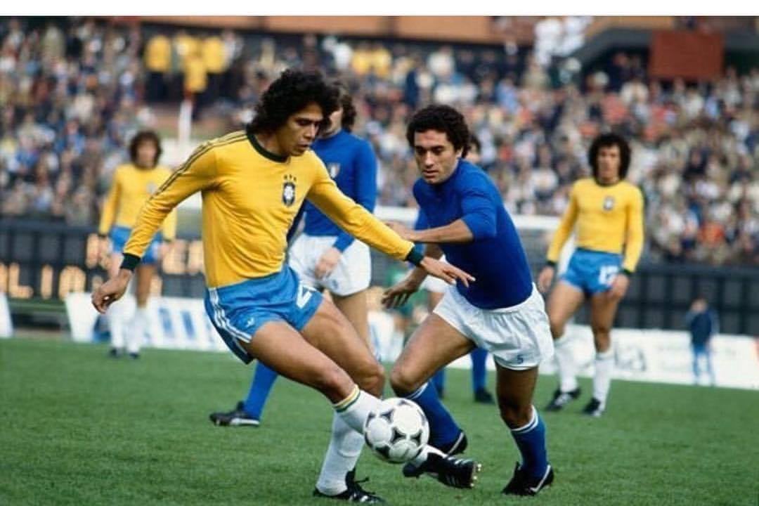Roberto Dinamite, figura de Brasil en 1978, en el duelo ante Italia por el tercer puesto.