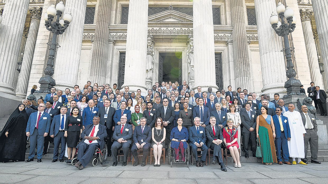 Un centenar y medio de parlamentarios de distintos paises participó ayer de un encuentro en el Senado.