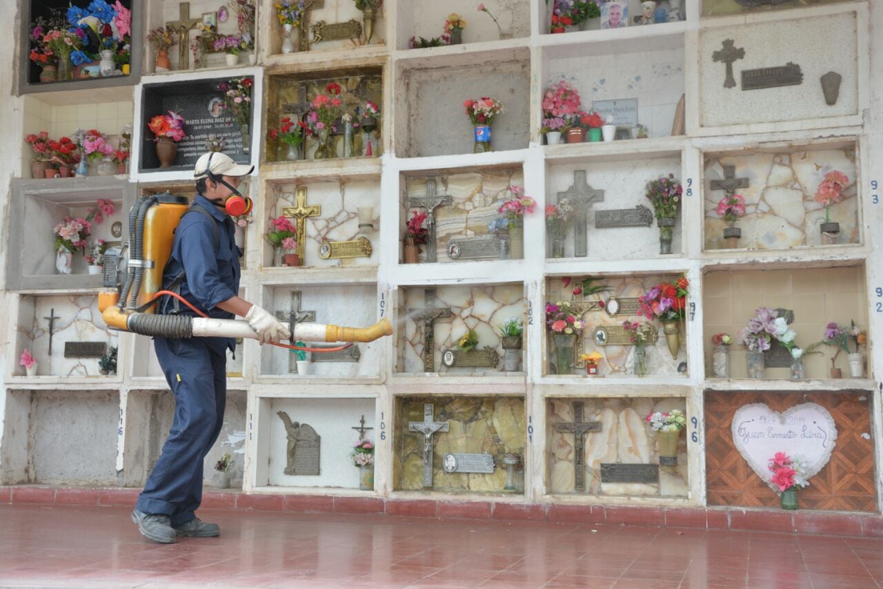 Cementerio Municipal de la Santa Cruz