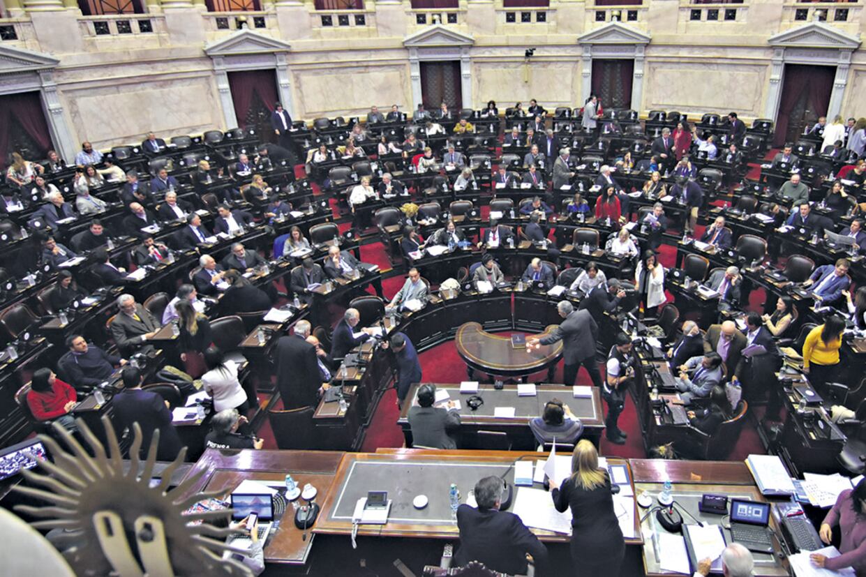 Cambiemos llegó ayer al recinto con la intención de imponer el cuestionado artículo 37.