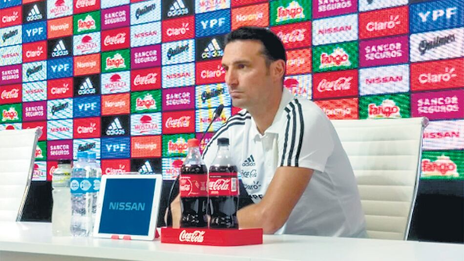 “No es el momento de la vuelta de Messi”, dijo Scaloni.