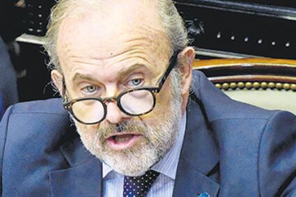 El diputado Eduardo Amadeo fue el miembro informante por el oficialismo.
